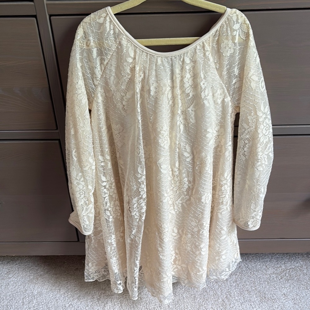 Elegant Cream Lace Dress